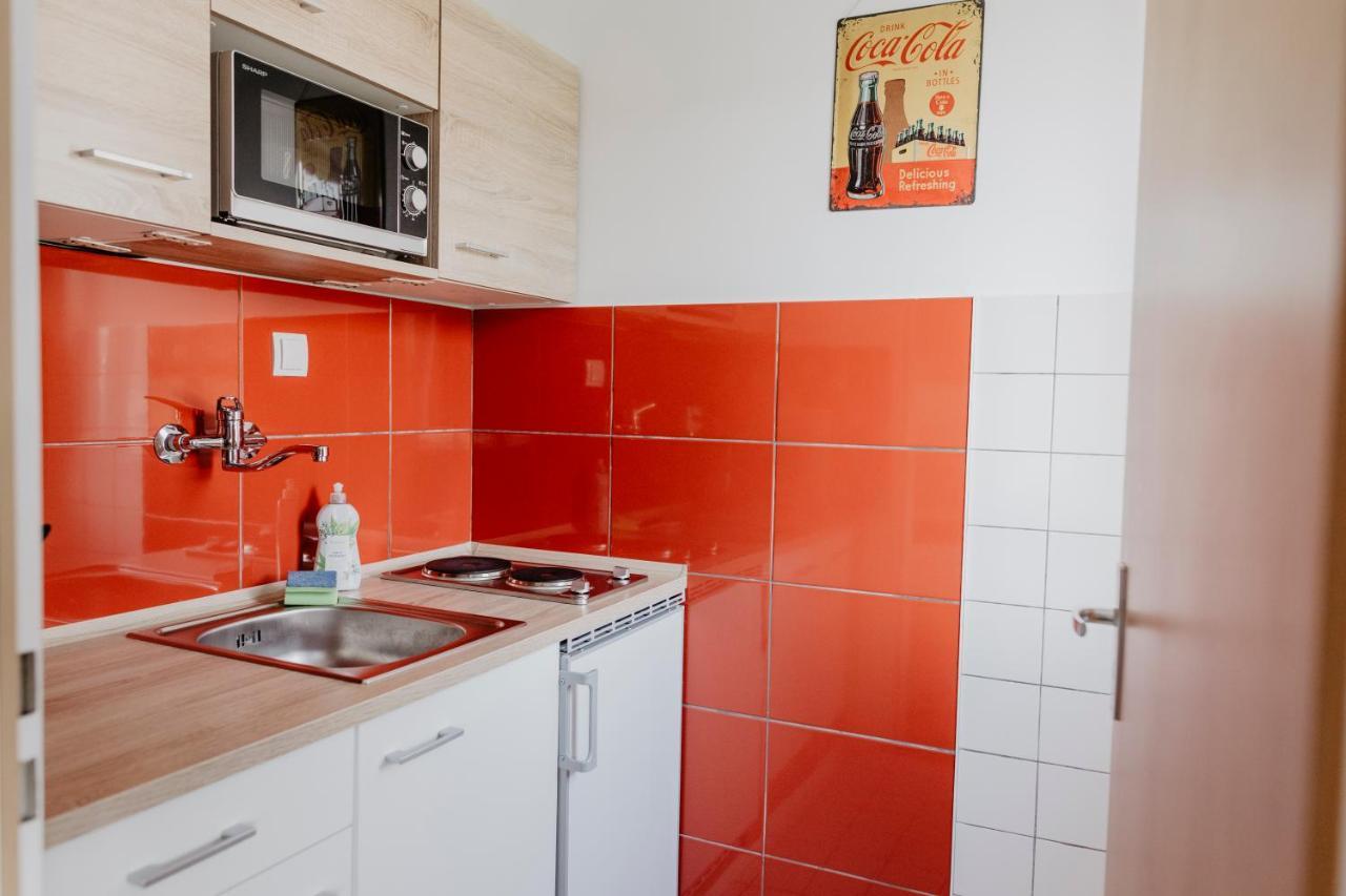 Sk Apartments - Red เกลเซนเคียร์เคน ภายนอก รูปภาพ